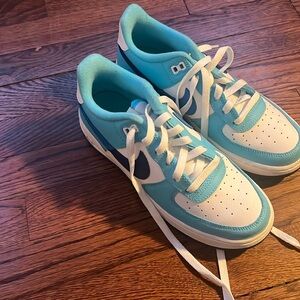 Nike sneakers airforces